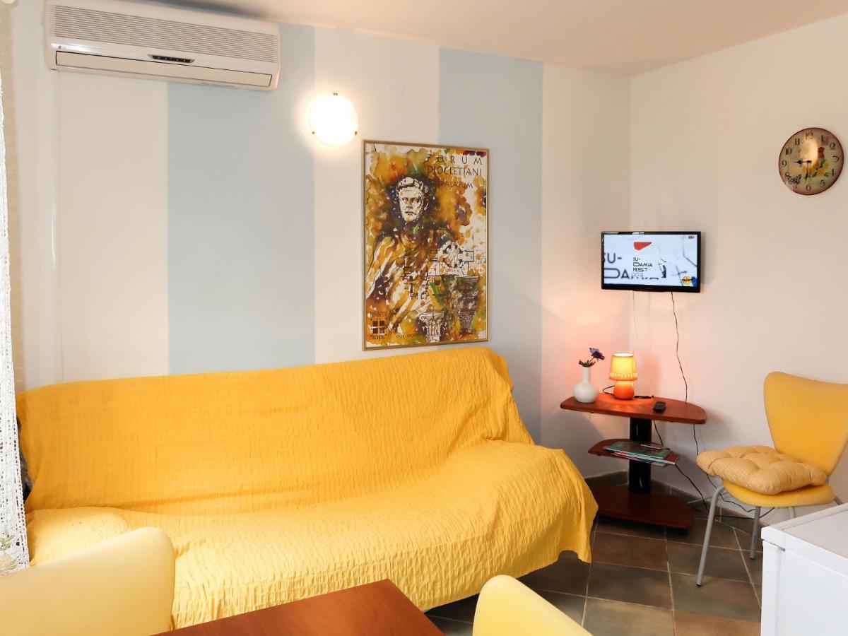 Holiday Home Garden Apartment - Brc650 By Interhome Сумартін Екстер'єр фото