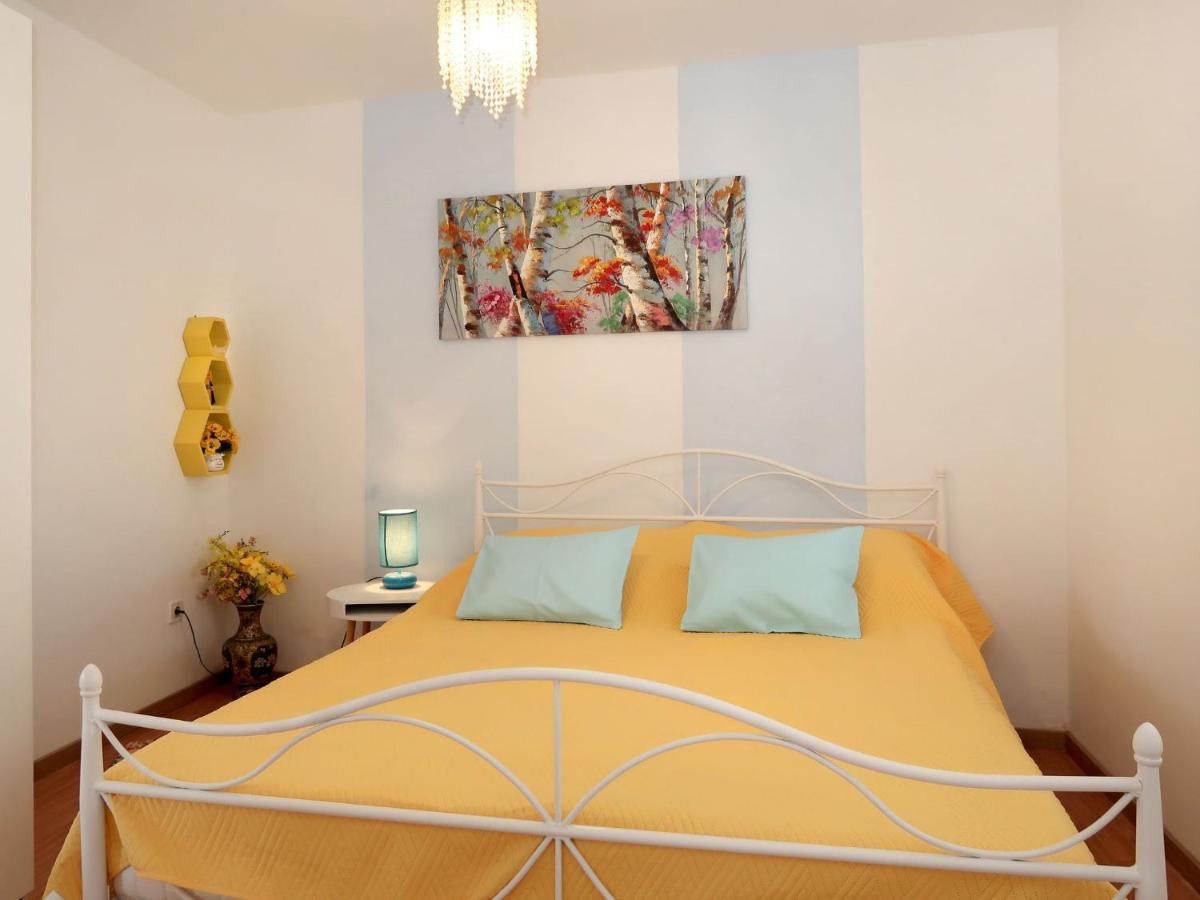 Holiday Home Garden Apartment - Brc650 By Interhome Сумартін Екстер'єр фото